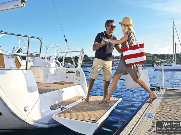 Bavaria Cruiser 37 in Heiligenhafen on SamBoat