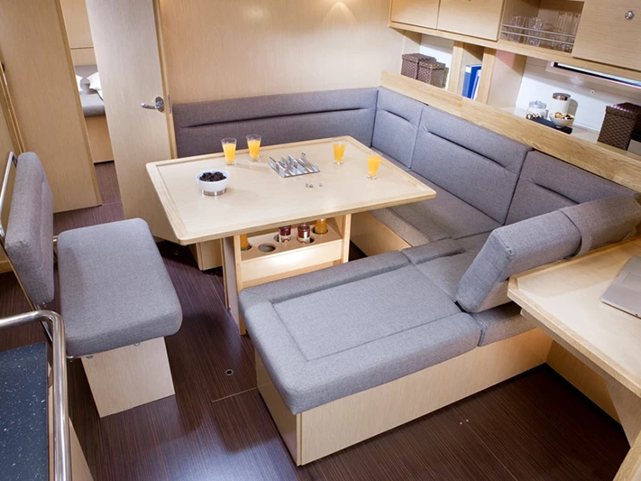 Sailboat rental in Palma de Mallorca - Bavaria Cruiser 45