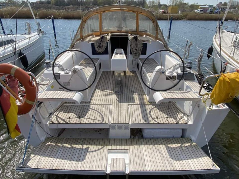 Boat rental Dufour Dufour 382 Grand Large in Barth on Samboat