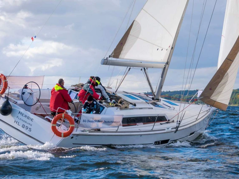 Sailboat for rent Flensburg at the best price