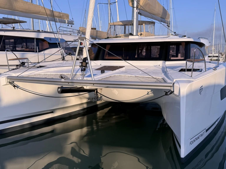 Boat rental Fountaine Pajot Fountaine Pajot FP 41 Maesto 3  in Can Pastilla on Samboat