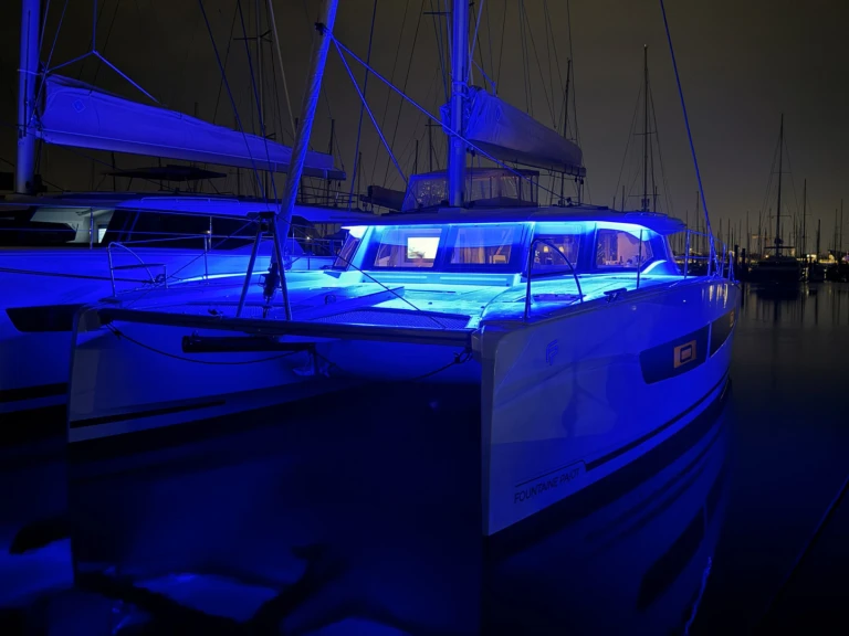 Catamaran rental with or without captain Fountaine Pajot Can Pastilla