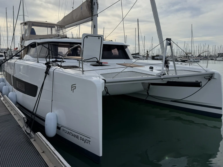 Bareboat Rental Catamaran Fountaine Pajot with a boat licence