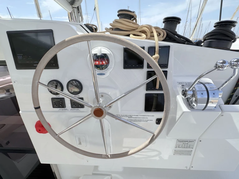 Bareboat Rental Catamaran Fountaine Pajot with a boat licence