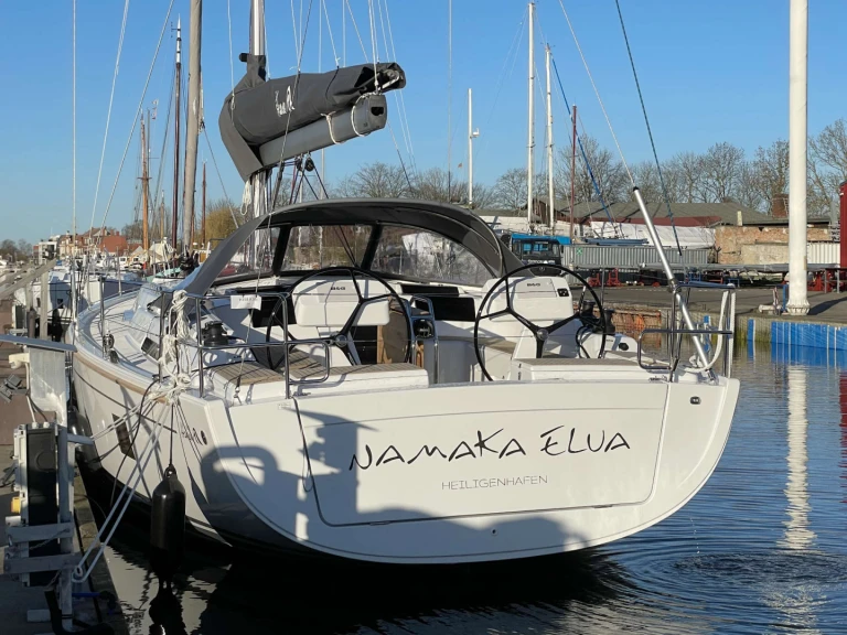 Yacht charter Palma de Mallorca cheap Hanse 458