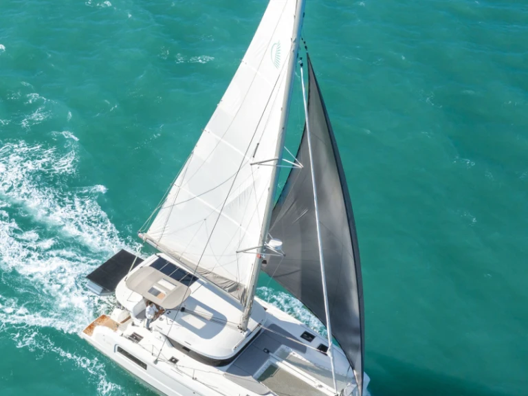 Yacht charter Can Pastilla cheap Lagoon 38