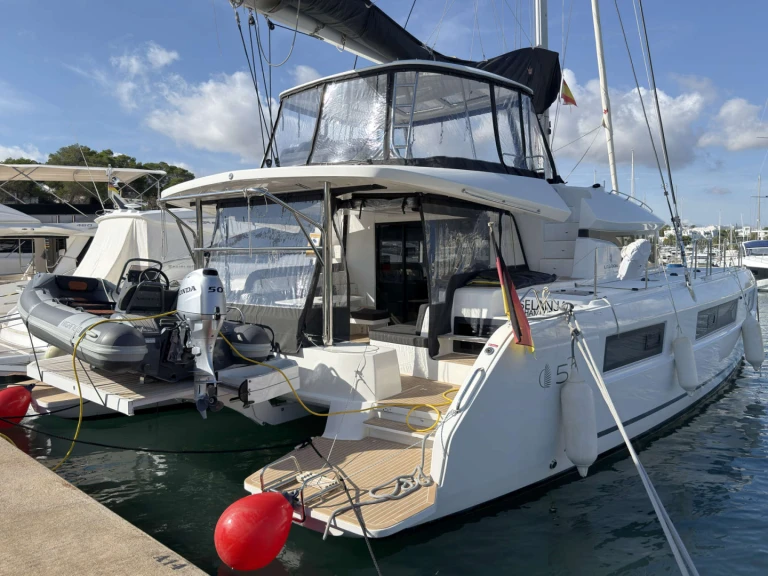 Yacht charter Can Pastilla cheap Lagoon 51