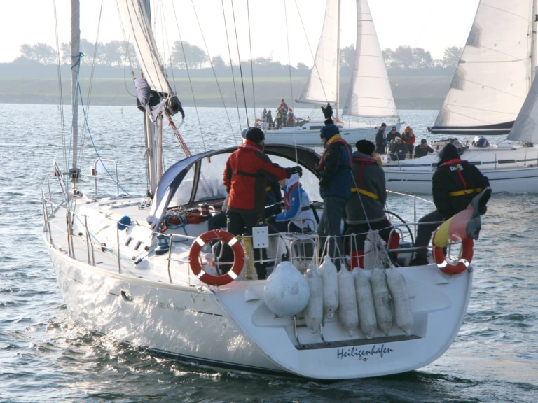 Sailboat rental in Heiligenhafen - Bénéteau Oceanis 31