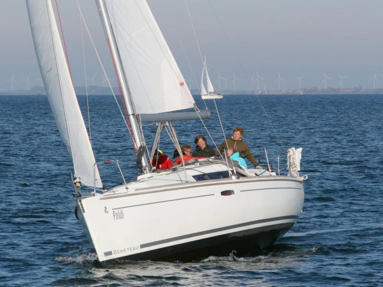 Boat rental Bénéteau Oceanis 31 in Heiligenhafen on Samboat