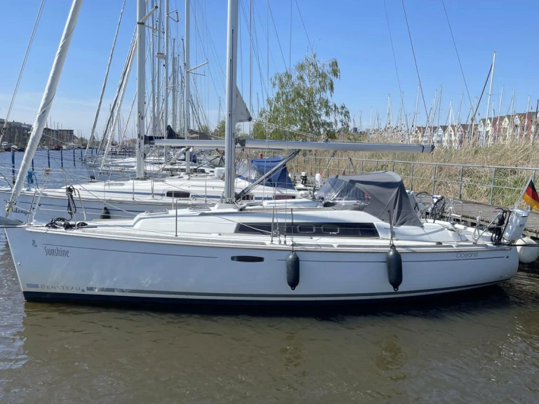 Bareboat Rental Sailboat Bénéteau with a boat licence