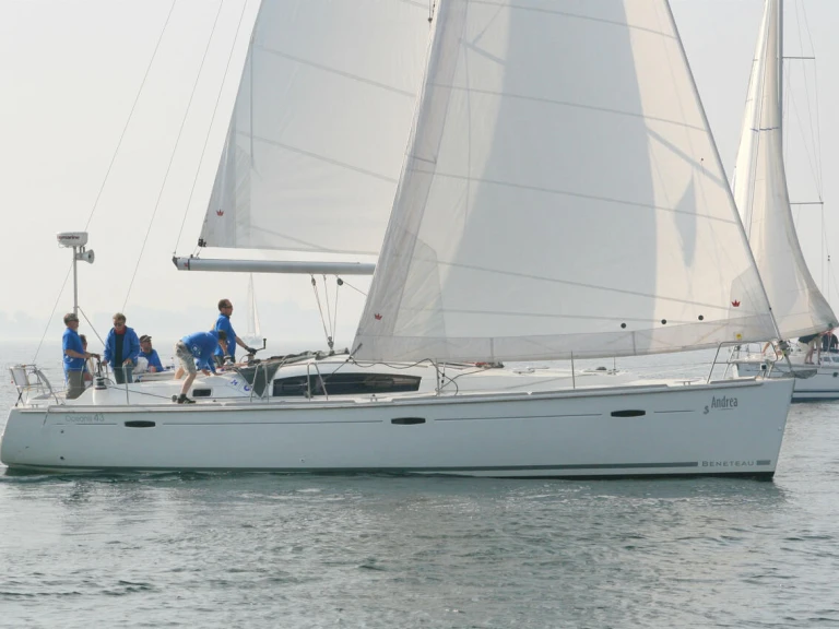 Rent a Bénéteau Oceanis 43 Heiligenhafen