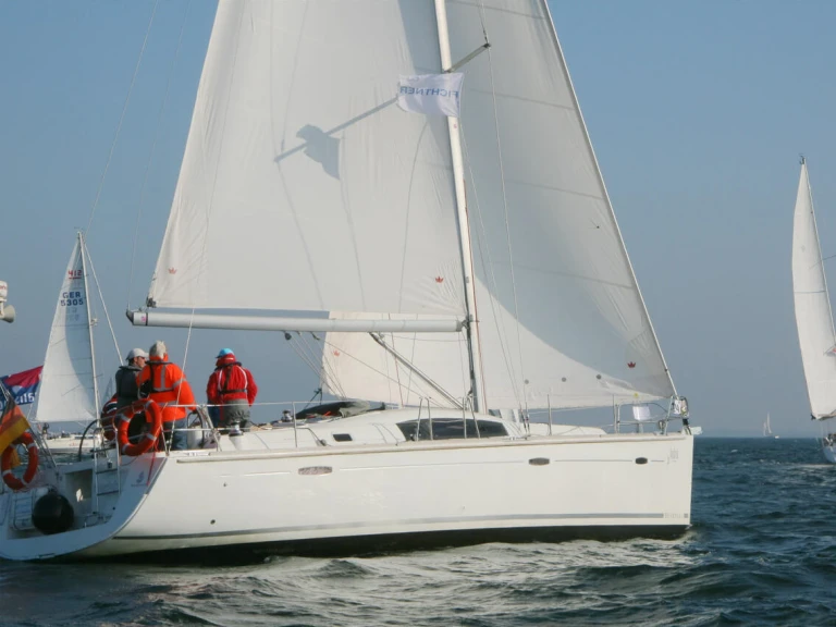 Yacht charter Heiligenhafen cheap Oceanis 43
