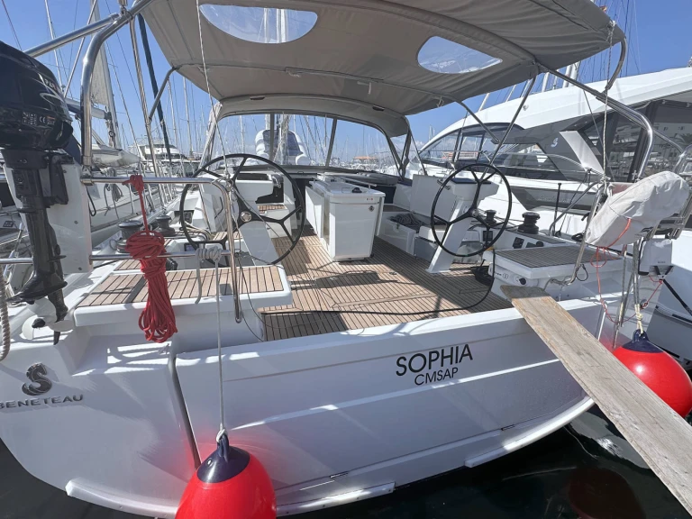 Rent a Bénéteau Oceanis 46.1 Can Pastilla