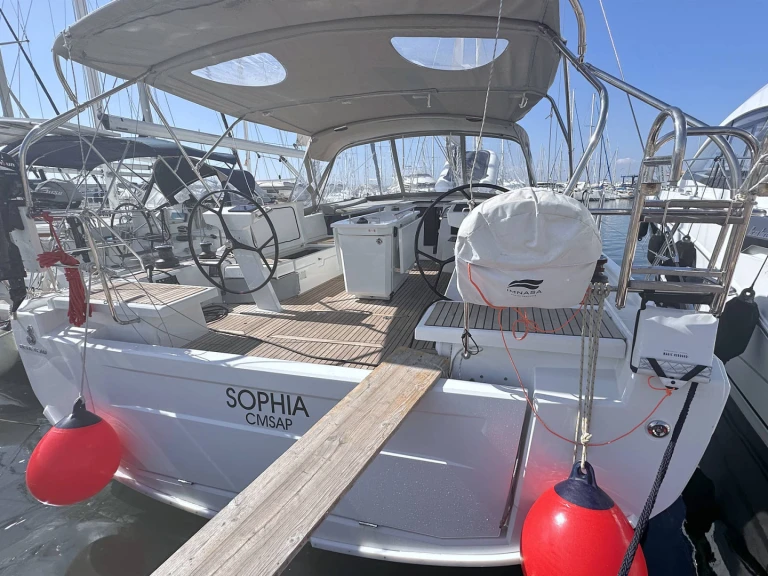 Yacht charter Can Pastilla cheap Oceanis 46.1