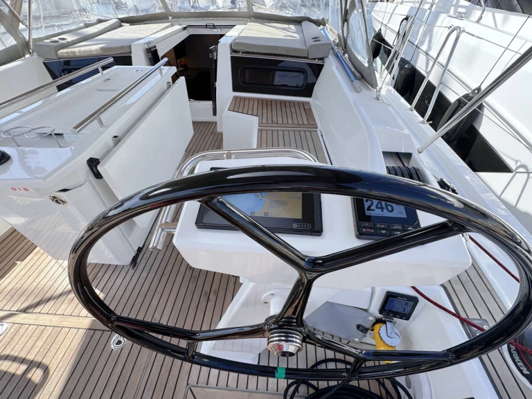 Sailboat rental in Can Pastilla - Bénéteau Oceanis 46.1
