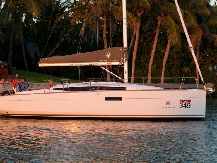 Sailboat rental in Flensburg - Jeanneau Sun Odyssey 349