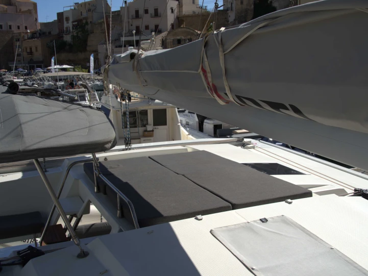 Rent a Fountaine Pajot Fountaine Pajot Astréa 42 (Wm-Ac in dinette-Gen-Sol.Pan) Castellammare del Golfo