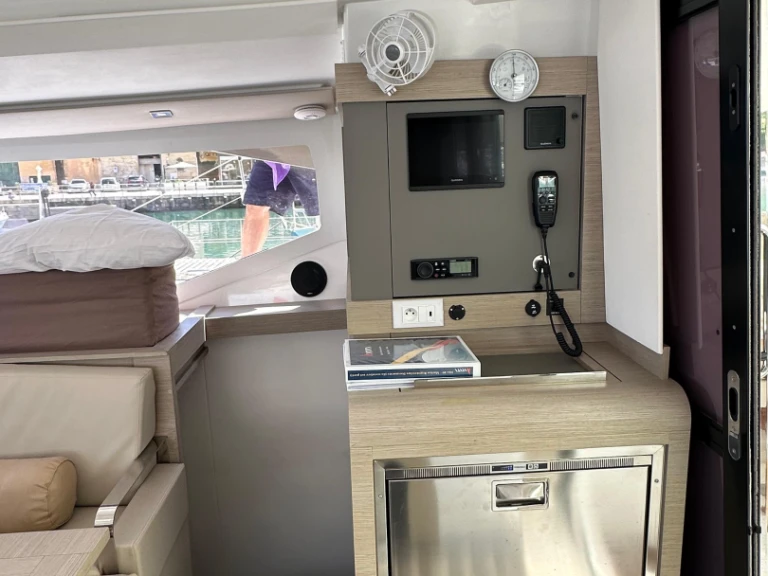 Catamaran for rent Castellammare del Golfo at the best price