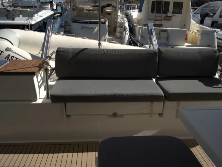 Boat rental Fountaine Pajot Fountaine Pajot Astréa 42 (Wm-Ac in dinette-Gen-Sol.Pan) in Castellammare del Golfo on Samboat