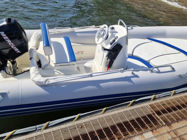RIB rental with or without captain Zodiac Quartu Sant'Elena