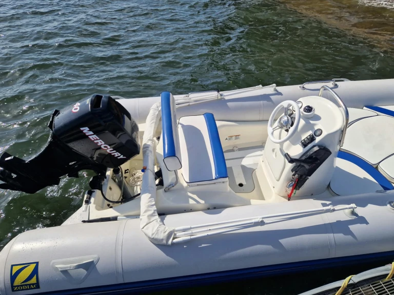 RIB for rent Quartu Sant'Elena at the best price