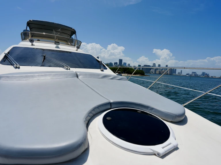 Bareboat Rental Luxury Yacht Azimut with a boat licence