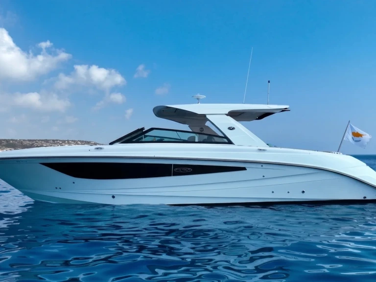 Motorboat for rent Ayia Napa Marina at the best price