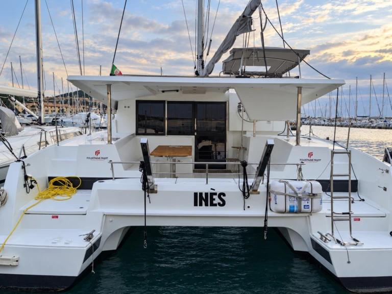 Boat rental Fountaine Pajot Lucia 40 in Olbia on Samboat