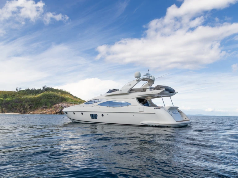 Luxury Yacht rental with or without captain Azimut Eden Island