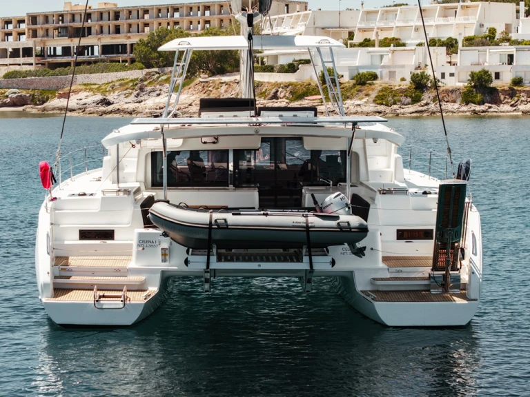 Catamaran rental in Lávrio - Lagoon Lagoon 46