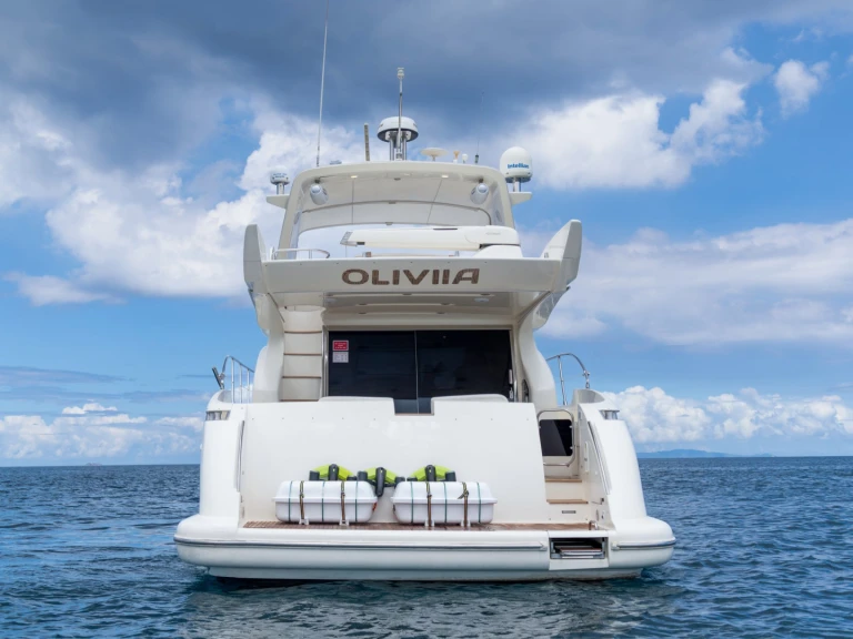 Boat rental Azimut Azimut 55 Fly - 4 cab. in Eden Island on Samboat