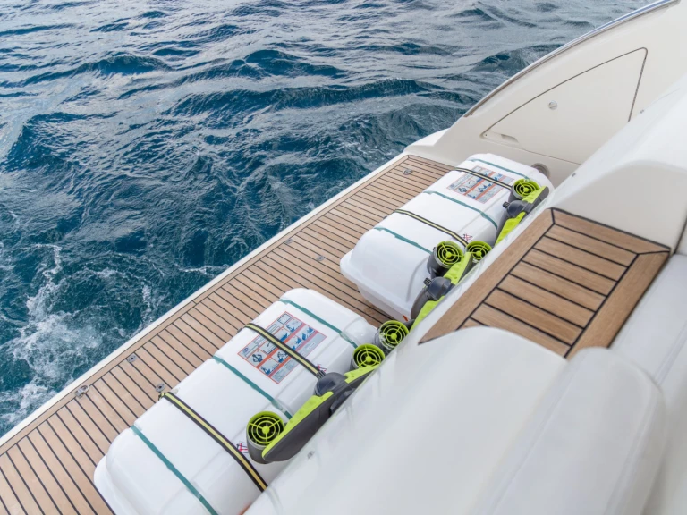 Bareboat Rental Luxury Yacht Azimut with a boat licence