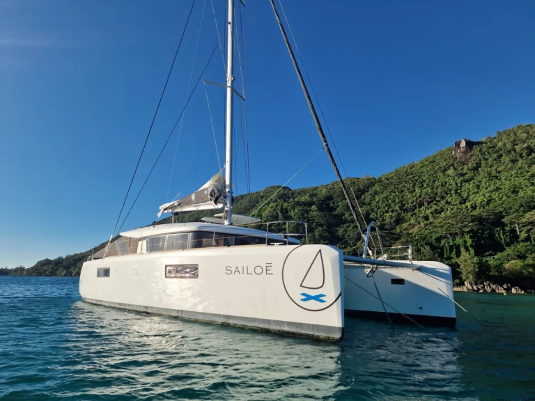 Catamaran for rent Bonifacio at the best price