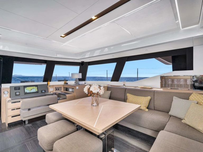 Boat rental Fountaine Pajot Alegria 67 in Marigot on Samboat