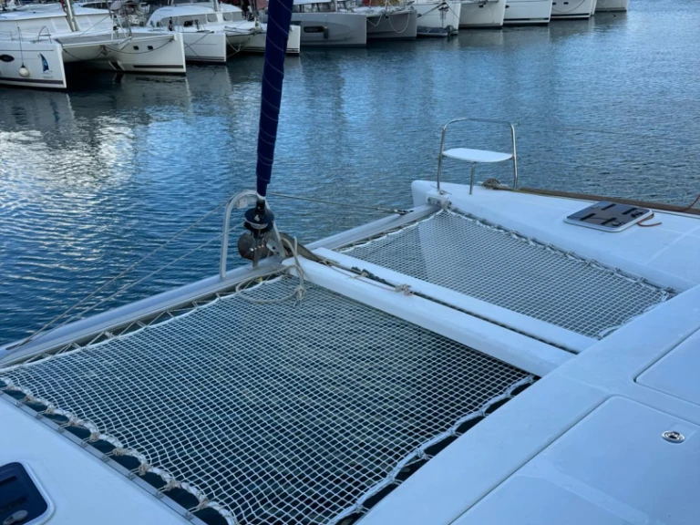 Catamaran rental with or without captain Lagoon Le Marin