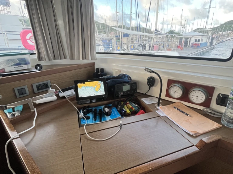Catamaran rental with or without captain Lagoon Le Marin