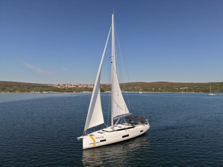Bareboat Rental Sailboat Bavaria with a boat licence