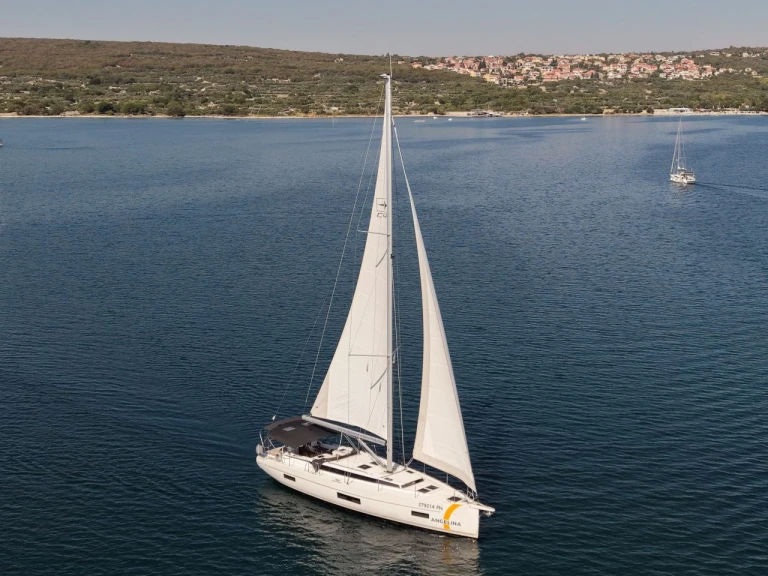Sailboat rental in Punat - Bavaria Bavaria C45