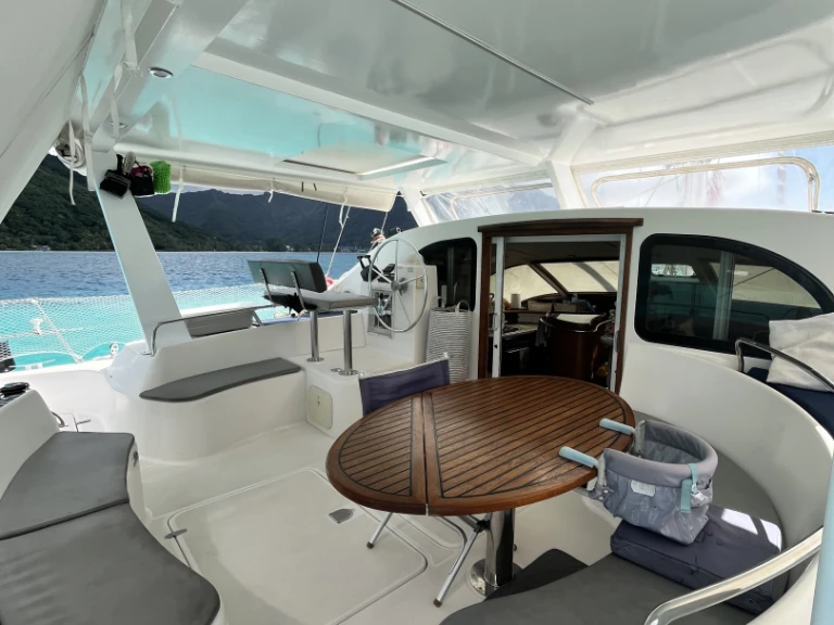 Bareboat Rental Catamaran Alliaura-Marine with a boat licence