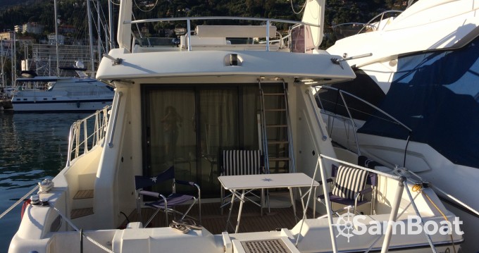 Rent A Guy Couach Guy Couach 1402 Sleep On Yacht Location A Quai Samboat