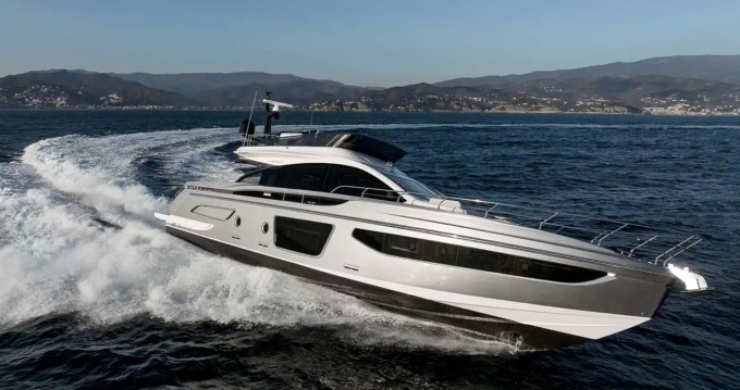 Azimut 70 - Specs, layout & video | SamBoat