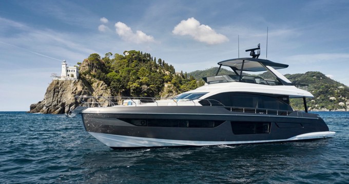 Azimut 68 - Specs, layout & video | SamBoat